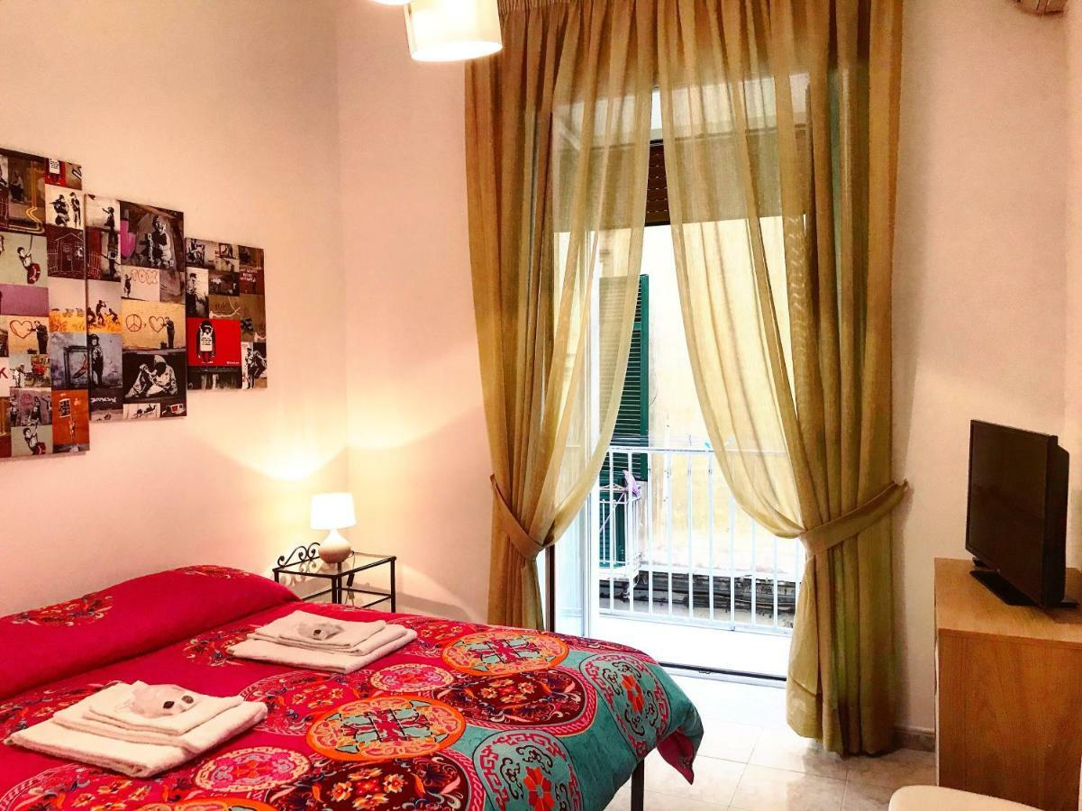 Casa G&G Pignasecca 2 Nel Cuore Di Napoli Buitenkant foto