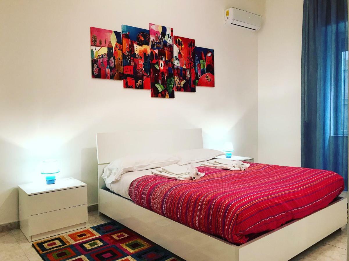 Casa G&G Pignasecca 2 Nel Cuore Di Napoli Buitenkant foto