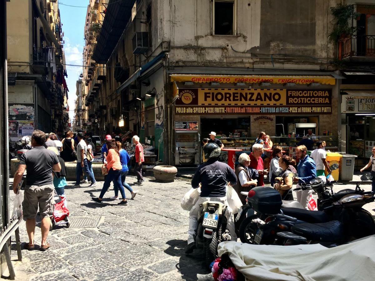 Casa G&G Pignasecca 2 Nel Cuore Di Napoli Buitenkant foto