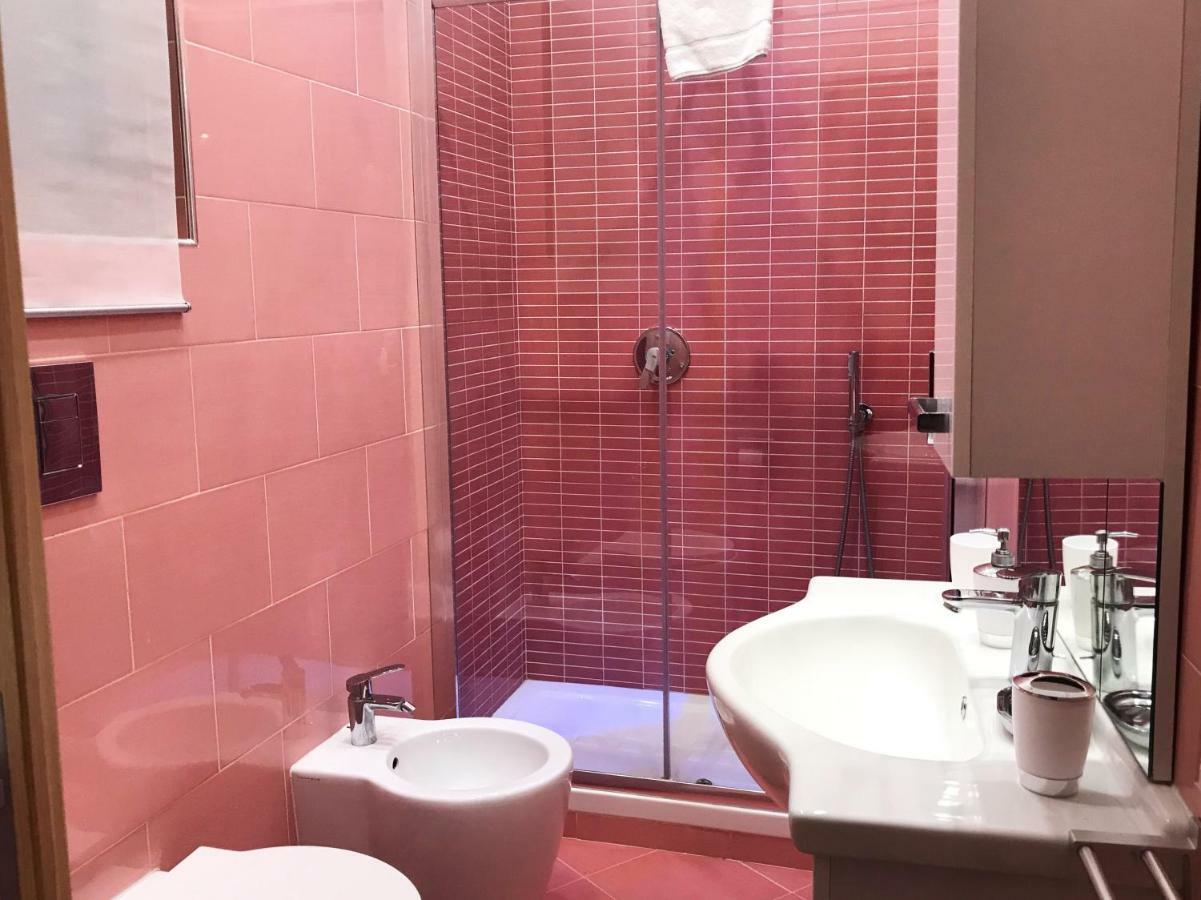 Casa G&G Pignasecca 2 Nel Cuore Di Napoli Buitenkant foto